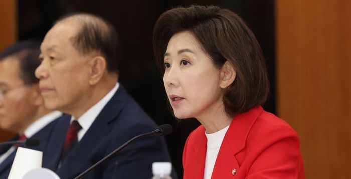 나경원 "이재명-트럼프 통화, '이례적 지각 통화' 공식 입장도 없어"