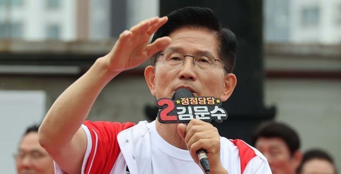 '당내 민주주의 회복' 언급한 김문수, 당권 도전설 솔솔