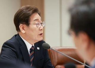 [속보] 李대통령 "물가 문제 국민들에 큰 고통"…대책 마련 지시