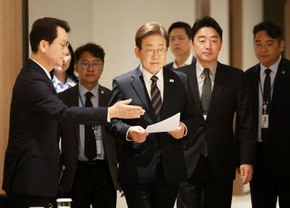 李대통령 "라면 한 개 2000원 진짜인가"…물가 대책 대응 지시