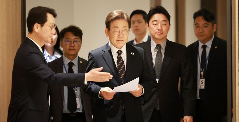 李대통령 "라면 한 개 2000원 진짜인가"…물가 대책 대응 지시