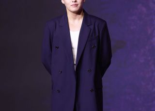 강하늘의 포즈