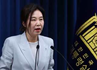 李대통령 "속도감 있게 추경 편성…취약계층·소상공인 지원 우선"