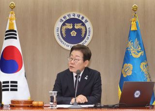 李대통령, 尹정부 국무위원들에 "5200만 국민 삶이 달린 일에 최선 다하라"