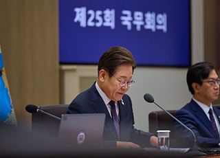 '불소추특권' 사유로 잇따른 이대통령 재판 연기...양심보단 정권 눈치보기?