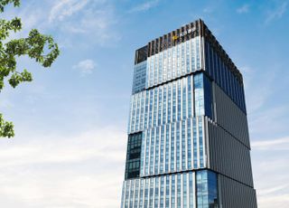 KB증권, 목표 주가 슬롯 무료 사이트피 3240 제시…주도 업종은 '이것들'