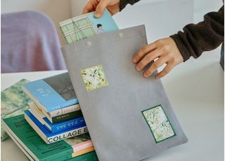 ‘책꾸’ 자극하는 시집 인기…구매 욕구 자극하는 표지는? [종이책의 굿즈화②]