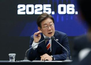 李대통령 "라면 한 개 2000원 진짜냐" 발언에…'농심' 직격탄