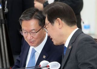 '친명 좌장' 정성호 "바람직한 당정관계? 윤석열처럼 안하면 돼"