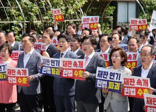 '당내 갈등'에 묻힌 대여 공세…한숨만 늘어가는 국민의힘