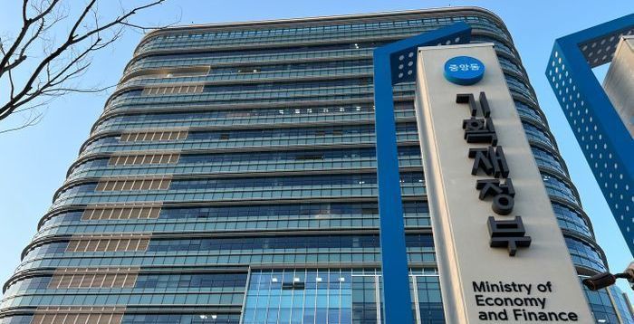 4월 말까지 나라살림 적자 46.1조원 ‘역대 세 번째’…추경 적자 국채 반영 시 더 늘어