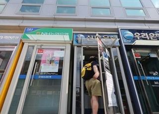 당국, '가계부채 관리 가능' 자신하지만…뇌관 터지기 직전