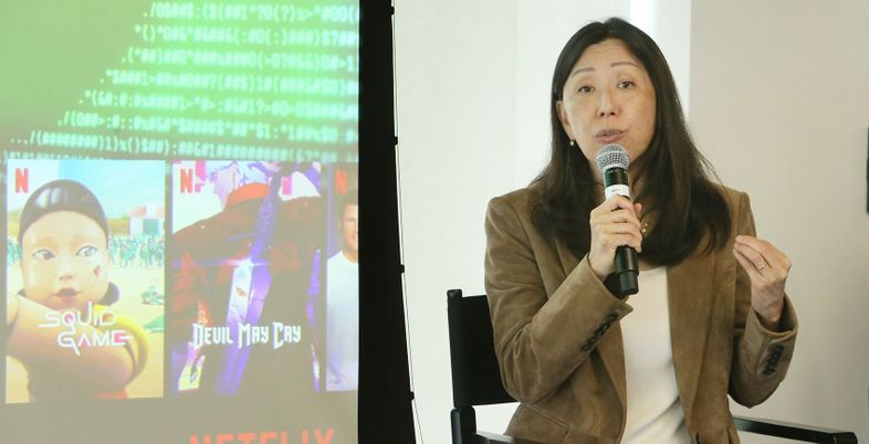 "TV로 가장 많이 본다"…넷플릭스, 12년 만에 홈화면 왜 바꿨나