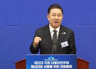 [속보] 李정부 출범 첫 민주당 원내대표에 3선 김병기…과반 득표
