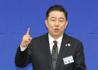 與 새 원내사령탑 김병기 "이재명 정부 성공 위해 뒷받침"