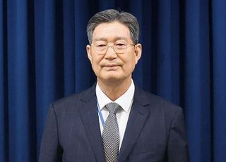속도전 예고한 검찰개혁…吳 민정수석 사퇴에 개혁 이끌 '투톱' 고심