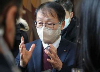 '쪼개기 후원 의혹' 구현모 전 KT 대표, 업무상 횡령 혐의 무죄 확정