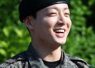 BTS 정국, 日 우익 모자 착용 논란에 “변명의 여지 없어…즉시 폐기”