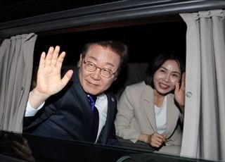 ‘테러 예고글’에 경호 강화…李 대통령 장남, 오늘 서울서 비공개 결혼