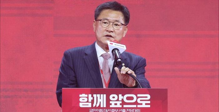 이헌승, 원내대표 출마 선언…"사즉생의 각오로 당 통합·쇄신"