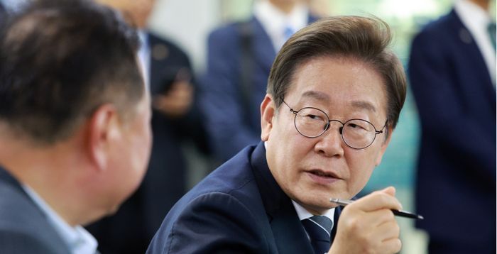 李대통령, '대북전단 살포'에 예방·처벌 대책 지시