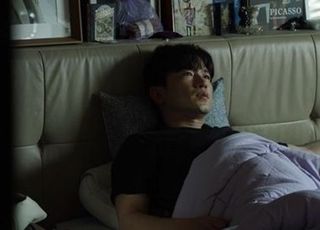 [데일리 헬스] 신화 이민우, "6개월 넘게 치료 중" 호흡곤란·식은땀까지