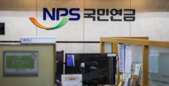 '받는 사람'만 늘어나는 국민연금…월 지급액 '4조' 첫 돌파