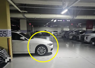 “이렇게 주차하고…적반하장” 비매너 차주 문자 논란