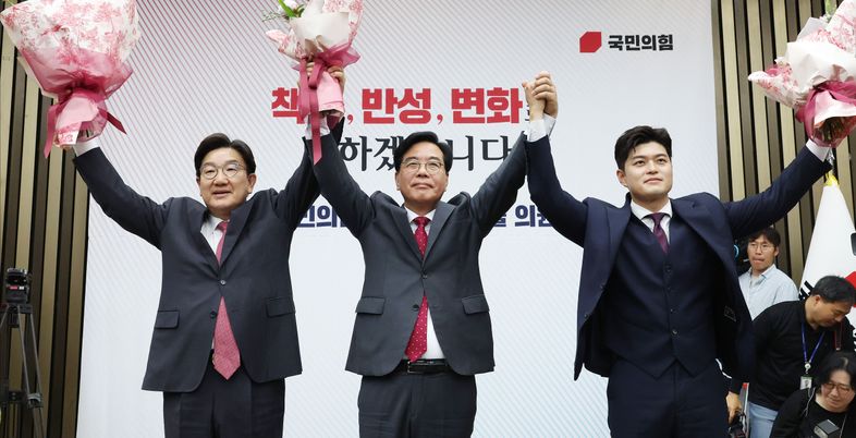 '새 원내사령탑' 송언석 "어깨 무거워…모든 것 바쳐 열심히 하겠다"