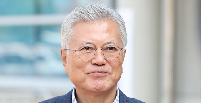 문재인 전 대통령 뇌물 혐의 재판 오늘 시작…文은 출석 안 해