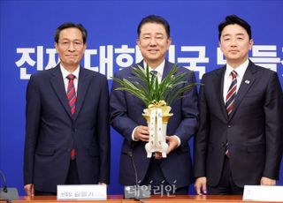 김병기 "李 대통령, 여야 원내대표 오찬 초청"