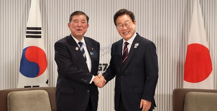 李대통령 "한일, 뗄 수 없는 관계" 이시바 "처음 뵙는 것 같지 않아"