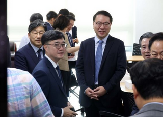 당정 "2차 추경 전국민 민생회복지원금 반영…취약계층·지방 추가지원"