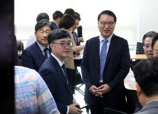 당정 "2차 추경 전국민 민생회복지원금 반영…취약계층·지방 추가지원"