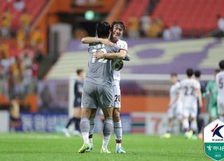 10명 싸운 광주, 제주에 1-0 신승…5경기 만에 승리