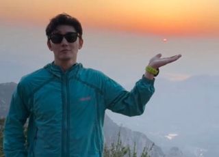 "13만원 주면 등산 함께" 男배우, 작품 끊기자 '생계형 알바' 나섰다