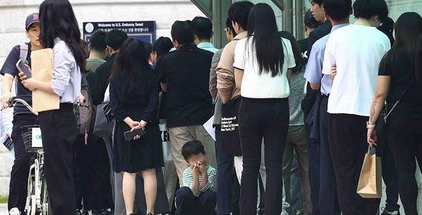 美 “유학생 비자 발급 재개…SNS 비공개 때 비자 발급 거부”