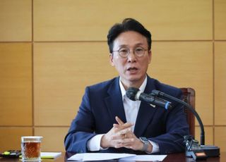 정광재 “김민석, 선거 유세하며 1년만에 칭화대 석사 취득이 가능?”