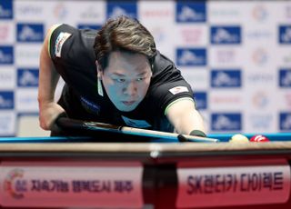 ‘이변의 PBA’ 강동궁·김영원, 개막전 64강서 탈락…김가영은 순항