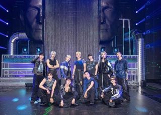 방송 출연 없이 또 트로피 품었다…세븐틴, ‘썬더’로 음방 8관왕