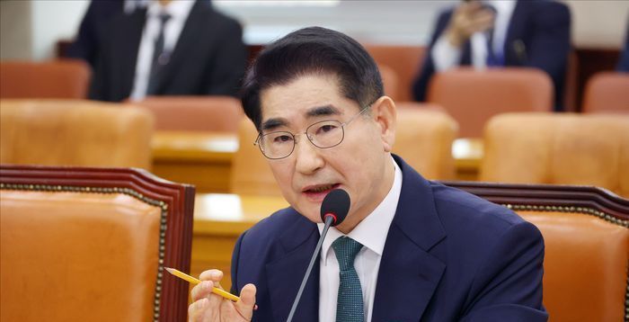 내란특검, 김용현측 기소 이의신청에 의견서 제출…"절차적 문제 있어"