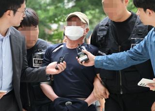 접근금지 종료 1주 만에 아내 살해한 60대 "잘했다고 생각한다"
