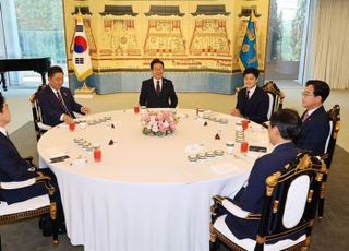 [속보] 李대통령, 김민석 검증 문제 제기에 "본인 해명 지켜봐야"