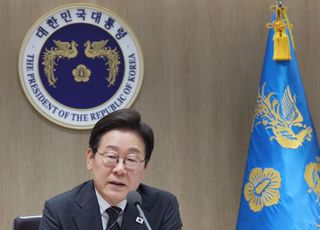 [속보] "李대통령, 중동 정세 등 고려해 나토 직접 참석 않기로"