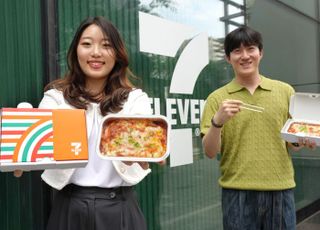 2분 피자 인기에…세븐일레븐, 3분 완성 '치즈오븐스파게티' 출시