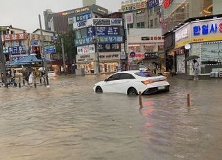 올해도 ‘기록적’ 홍수·폭염…李 ‘특단 대책’ 지시에도 걱정 여전