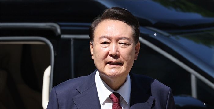 尹 재판서 내란특검팀-변호인단 첫 맞대결…"실체 낱낱이 규명" "정당성·합리성 의문"