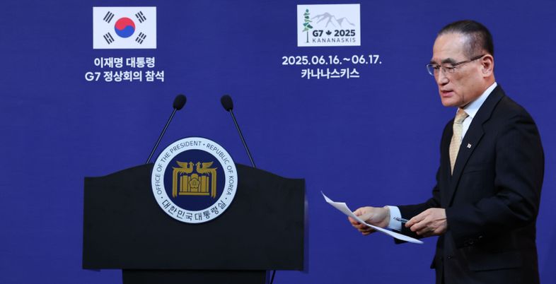 대통령실 "나토 회의, 李대통령 대신 위성락 안보실장 참석"