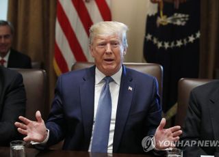 [속보] 트럼프 "이스라엘·이란, 완전하고 전면적인 휴전 합의"