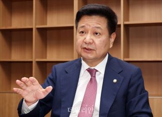 김장겸, '황혼육아 지원법' 발의…"조부모의 손주양육 국가가 지원"